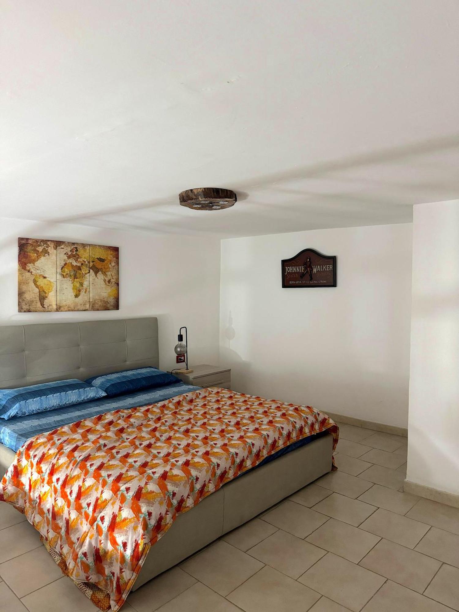 Frizzi & Lazzi House Apartamento Nápoles Exterior foto