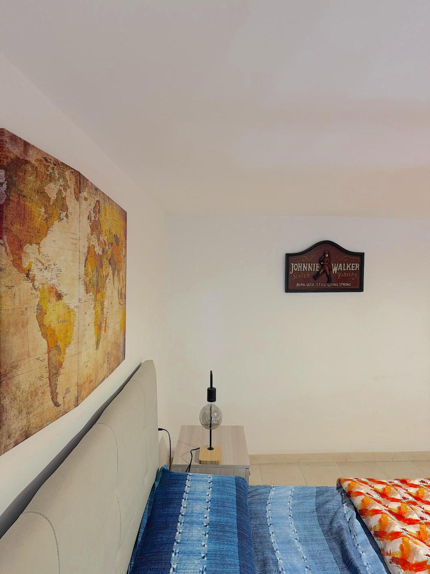 Frizzi & Lazzi House Apartamento Nápoles Exterior foto